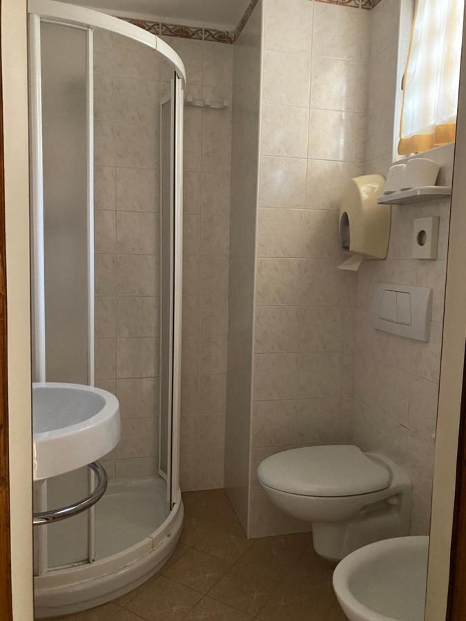 Hotel Modenese Riccione Esterno foto
