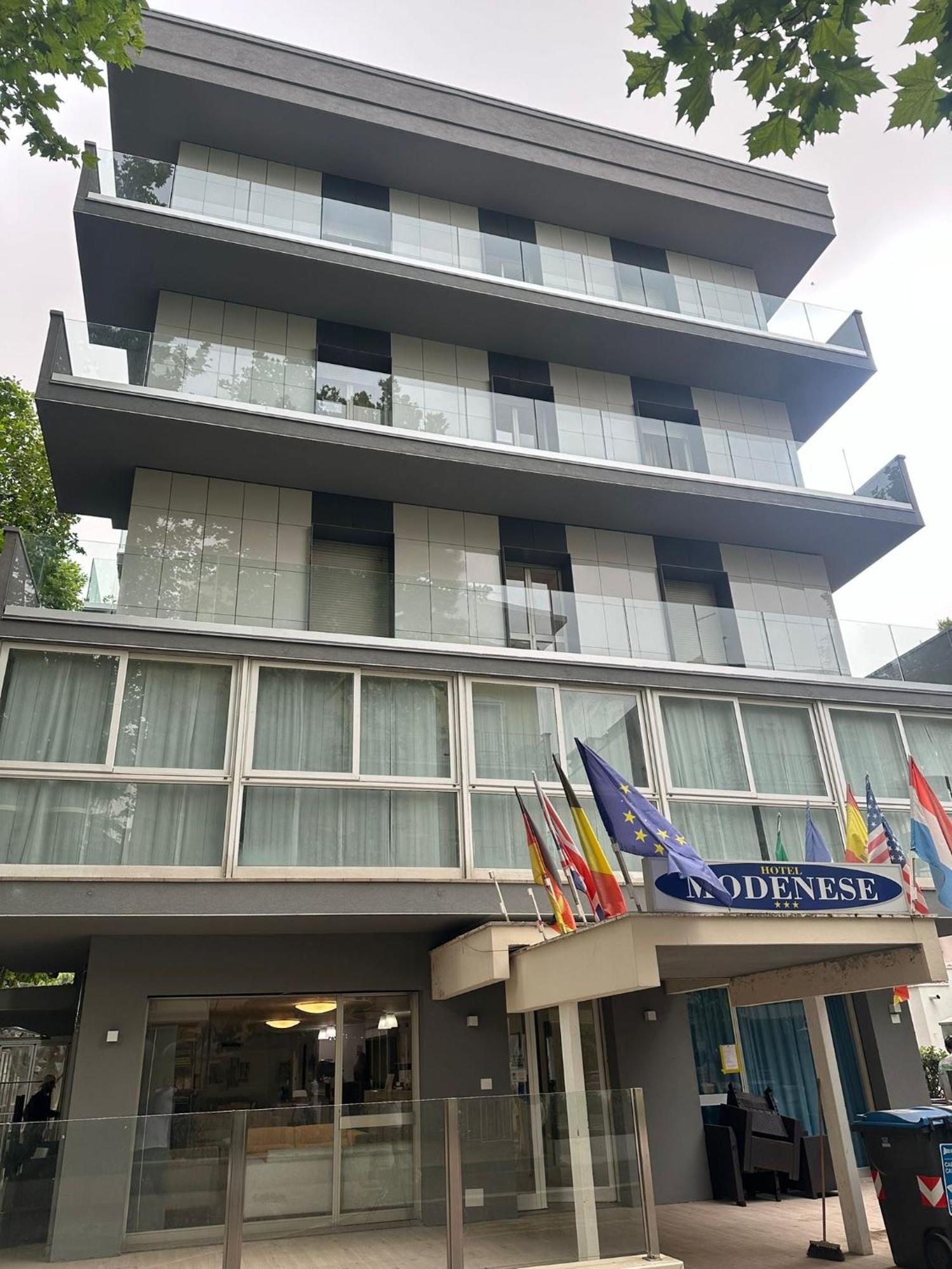 Hotel Modenese Riccione Esterno foto