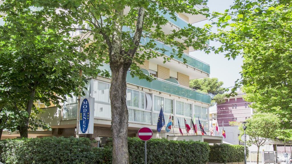 Hotel Modenese Riccione Esterno foto